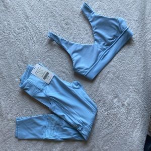 Fabletics Vintage Blue Monochrome Outfit Set of Sports Bra and Moto Leggings XS